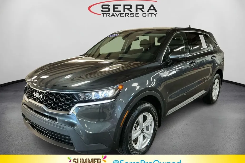 2022 Kia Sorento LX photo 1
