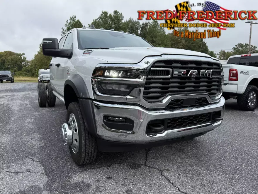 2026 Ram 5500 Tradesman photo 1
