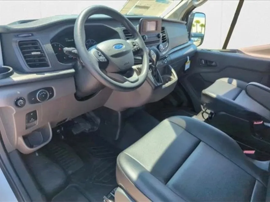 2025 Ford Transit photo 1