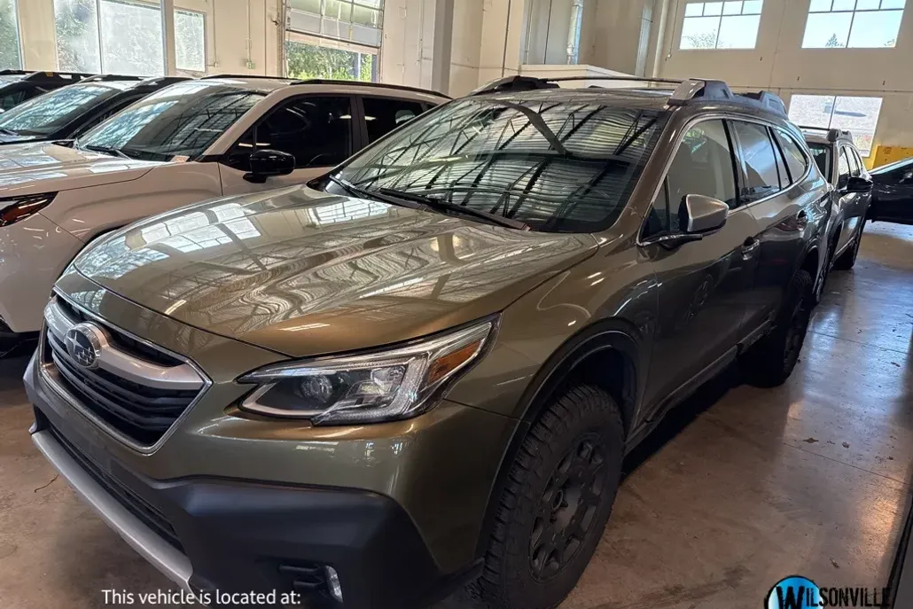 2022 Subaru Outback Touring photo 1