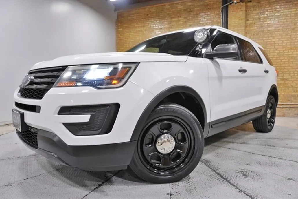 2016 Ford Explorer photo 1