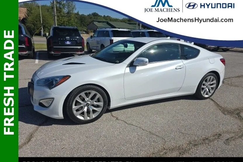 2016 Hyundai Genesis Coupe 3.8 photo 1