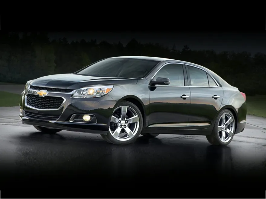 2015 Chevrolet Malibu LTZ photo 1