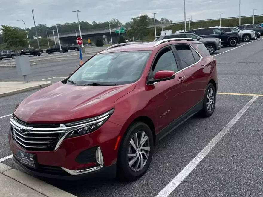 2022 Chevrolet Equinox Premier photo 1