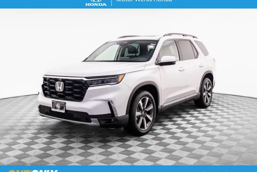 2025 Honda Pilot Elite photo 1