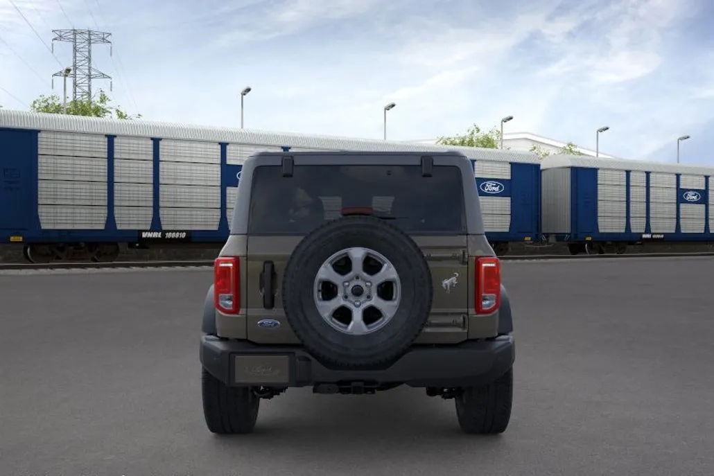2025 Ford Bronco Big Bend photo 4