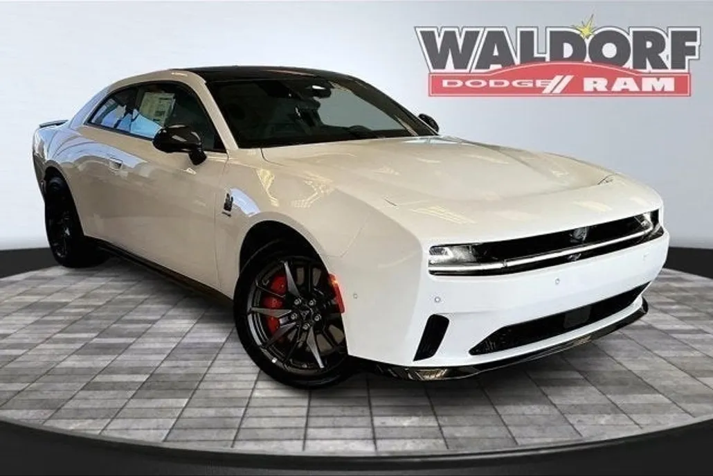 2024 Dodge Charger Scat Pack photo 1