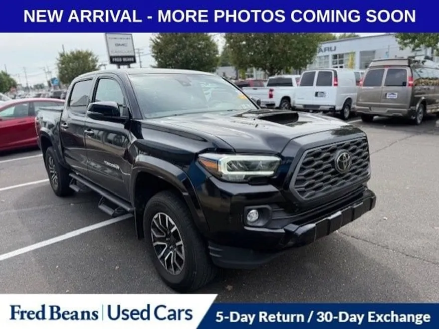 2020 Toyota Tacoma SR5 photo 1
