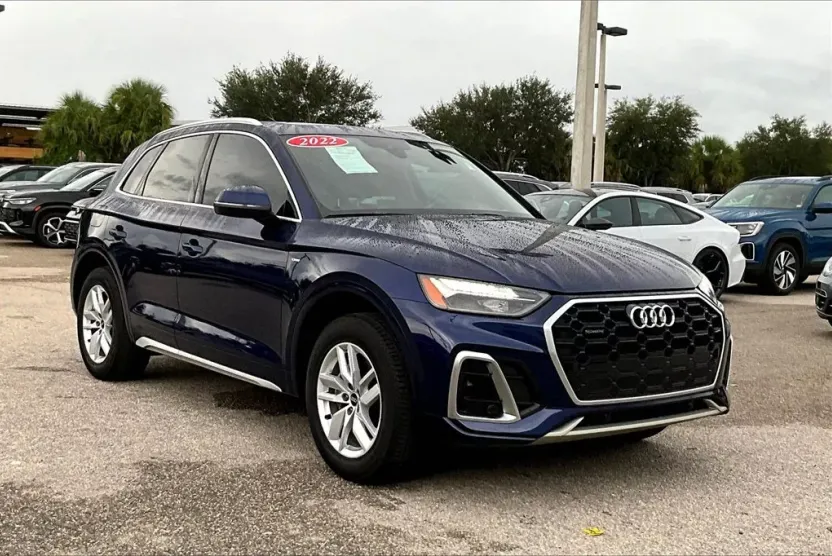 2022 Audi Q5 45 S line Premium photo 1