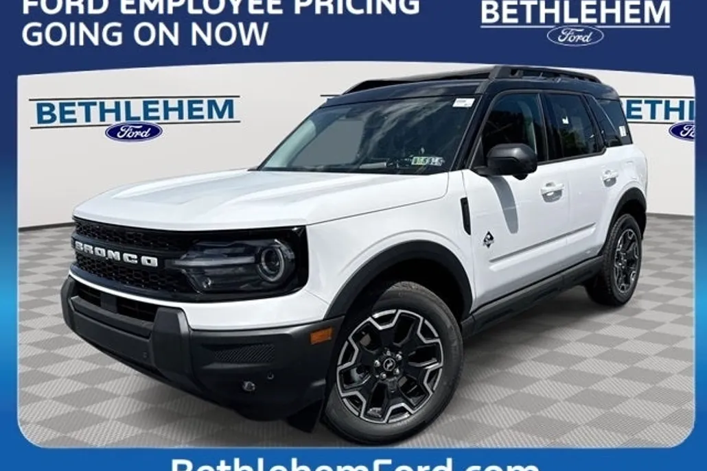 2025 Ford Bronco Sport Outer Banks photo 1