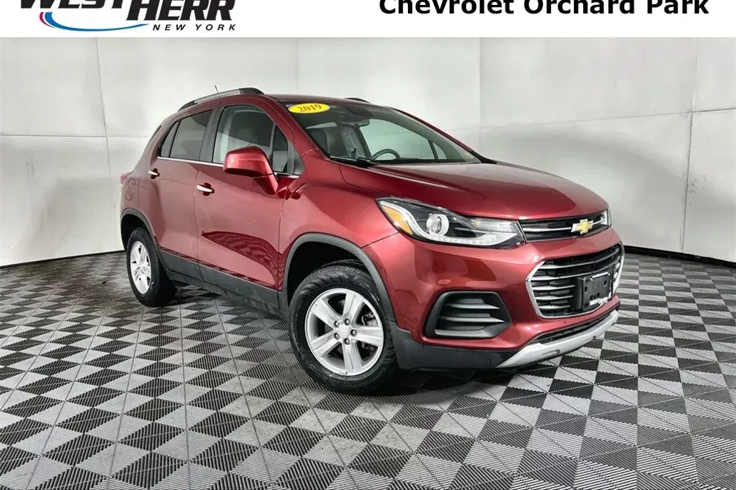 2019 Chevrolet Trax LT photo 1