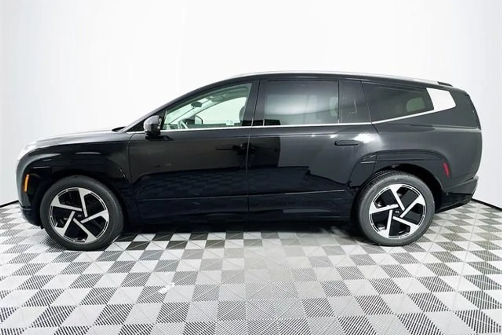 2026 Hyundai Ioniq photo 1