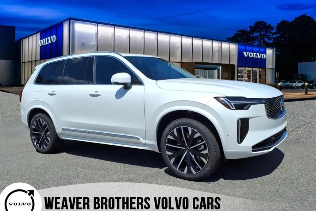 2025 Volvo XC90 T8 Plus photo 1