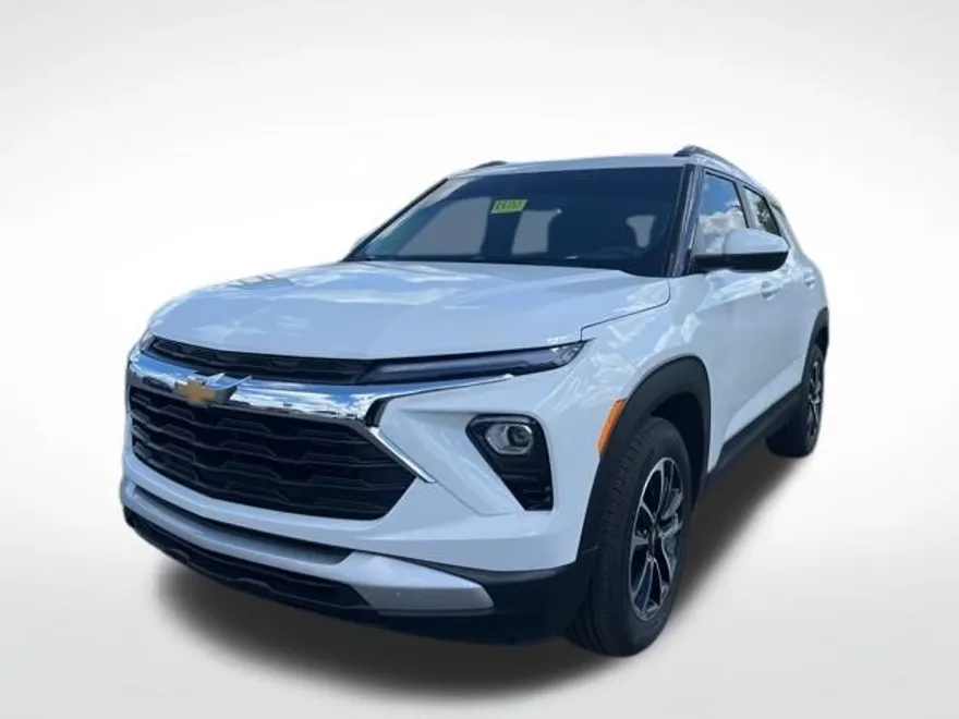 2024 Chevrolet Trailblazer LT photo 1