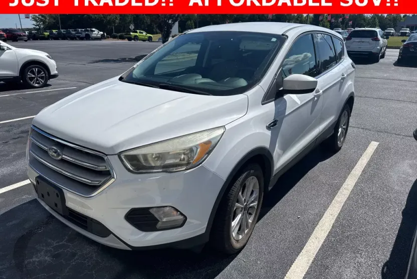 2017 Ford Escape SE photo 1