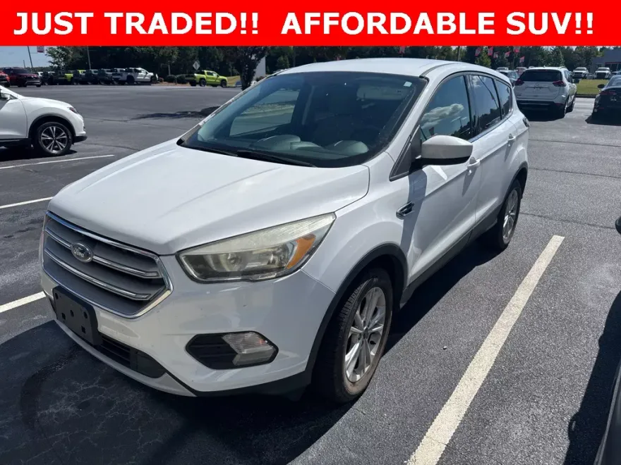 2017 Ford Escape SE photo 1