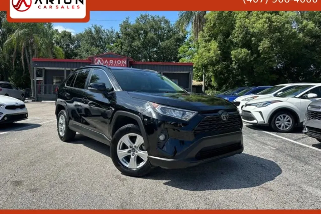 2020 Toyota RAV4 XLE Sport photo 1
