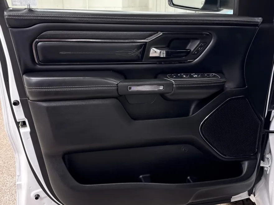 2023 Ram 1500 Limited photo 1