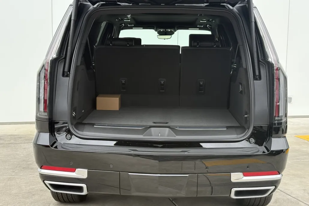 2025 Cadillac Escalade ESV Premium Luxury photo 1