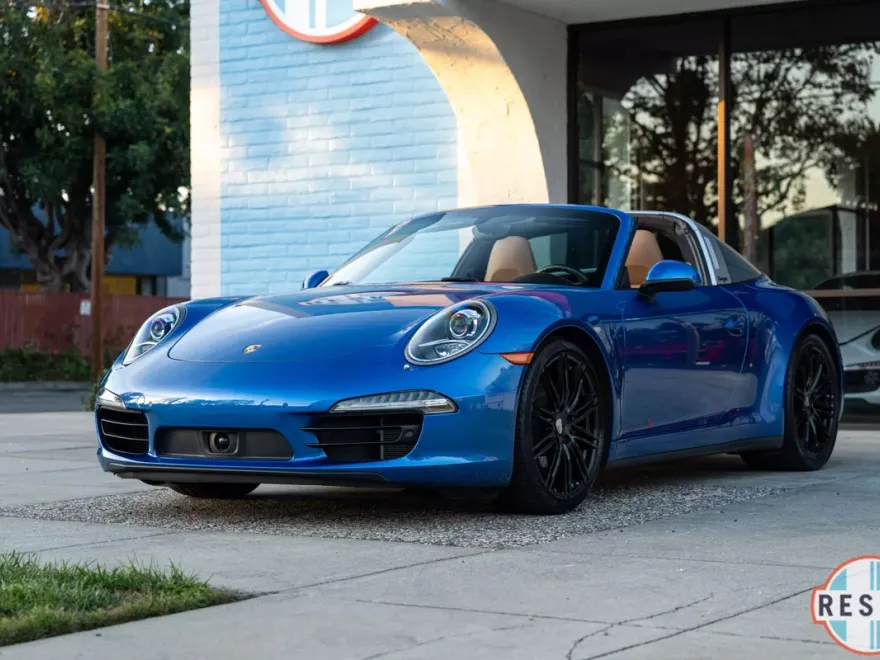 2015 Porsche 911 Targa 4S photo 2