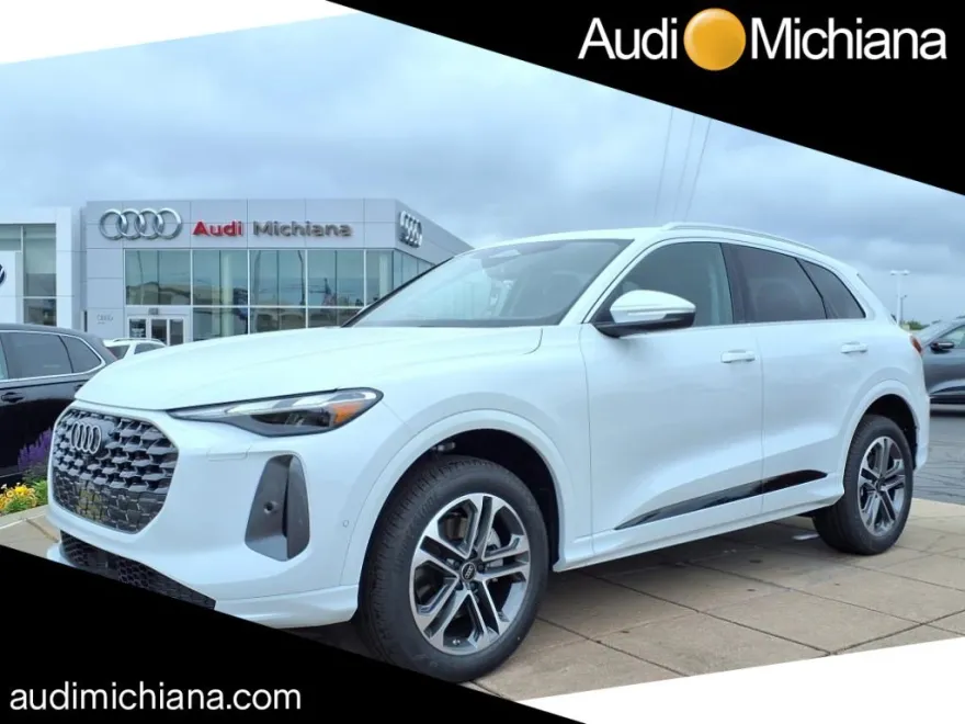2025 Audi Q5 Premium photo 1
