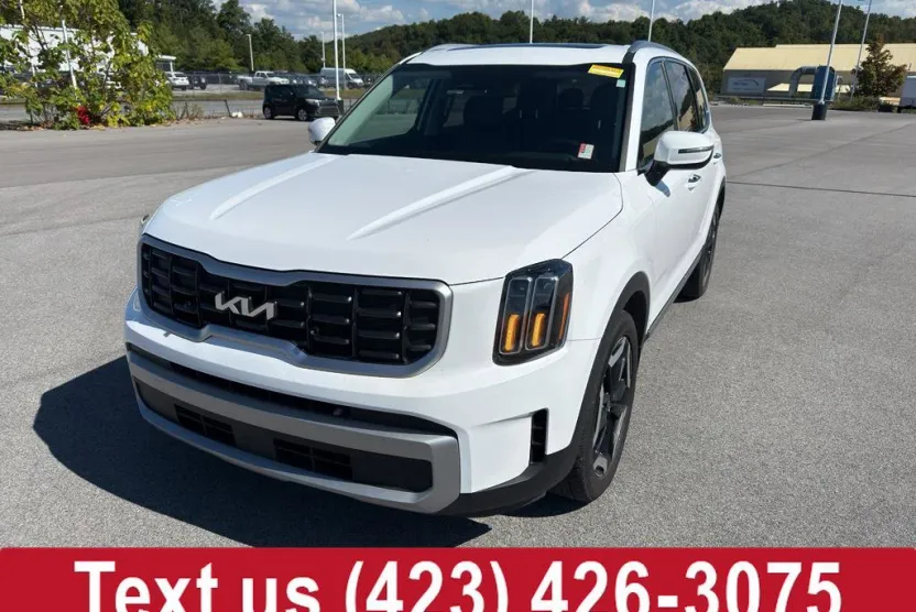 2024 Kia Telluride S photo 1