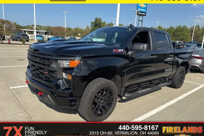 2022 Chevrolet Silverado 1500 Custom Trail Boss photo 1