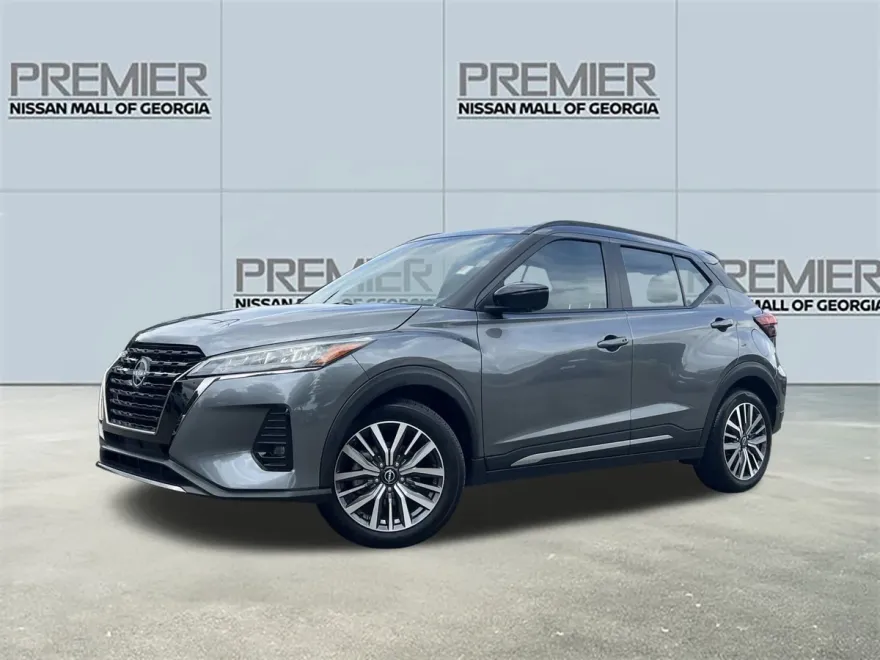 2024 Nissan Kicks SR photo 1