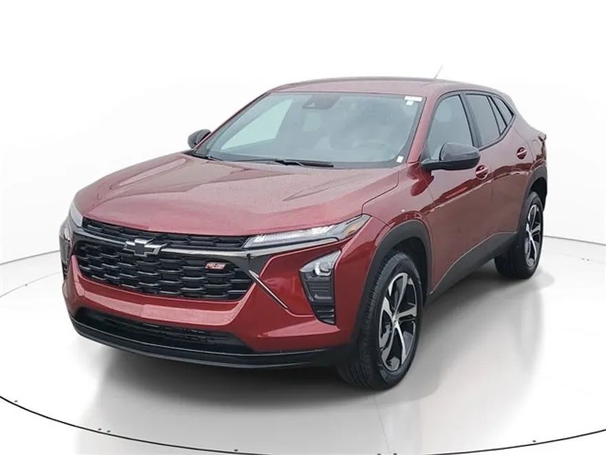 2024 Chevrolet Trax photo 1