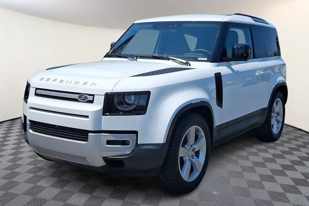 2025 Land Rover Defender 90 S photo 1