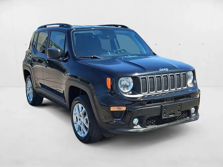 2022 Jeep Renegade Latitude photo 1
