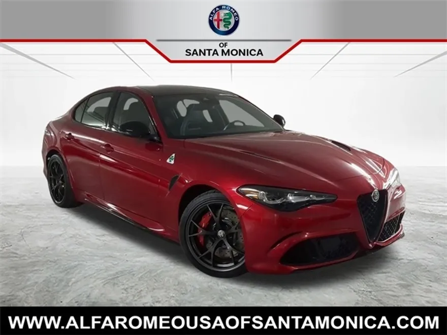 2024 Alfa Romeo Giulia Quadrifoglio photo 1