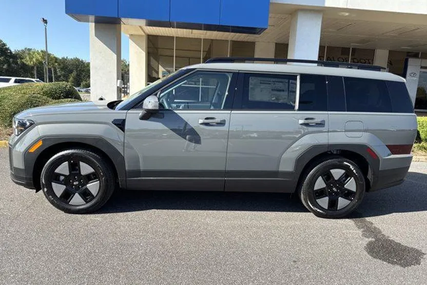 2026 Hyundai Santa Fe SEL photo 1