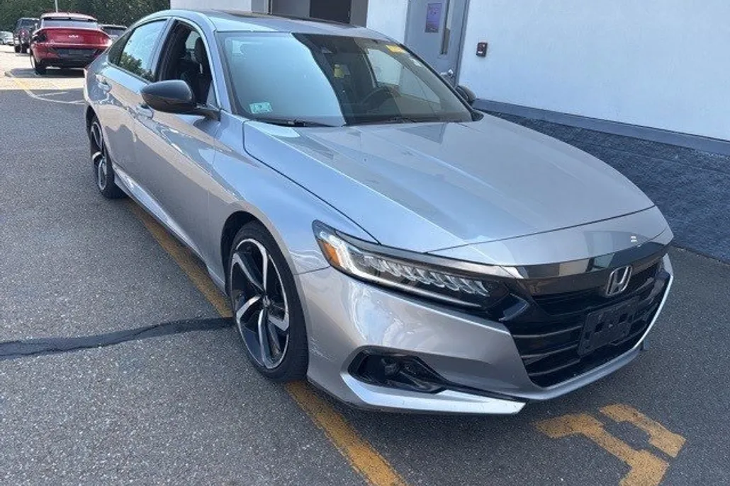 2021 Honda Accord 2.0T Sport photo 1