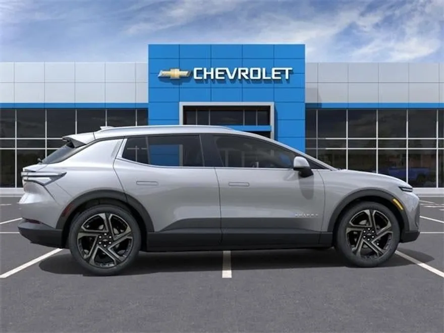 2026 Chevrolet Equinox EV 1LT photo 1