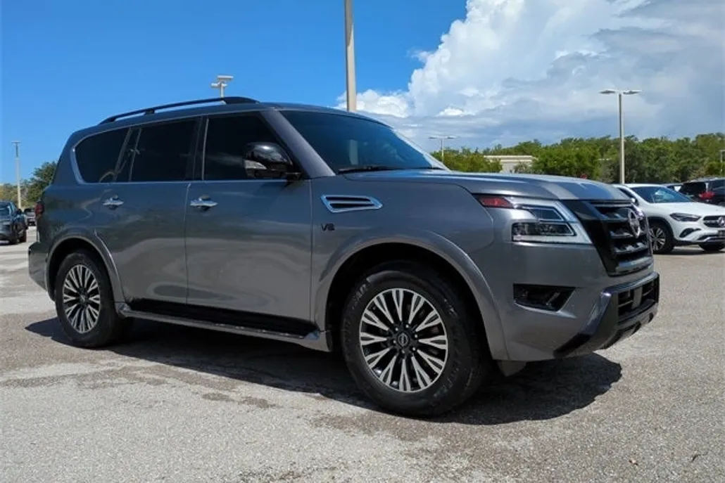 2021 Nissan Armada SL photo 1