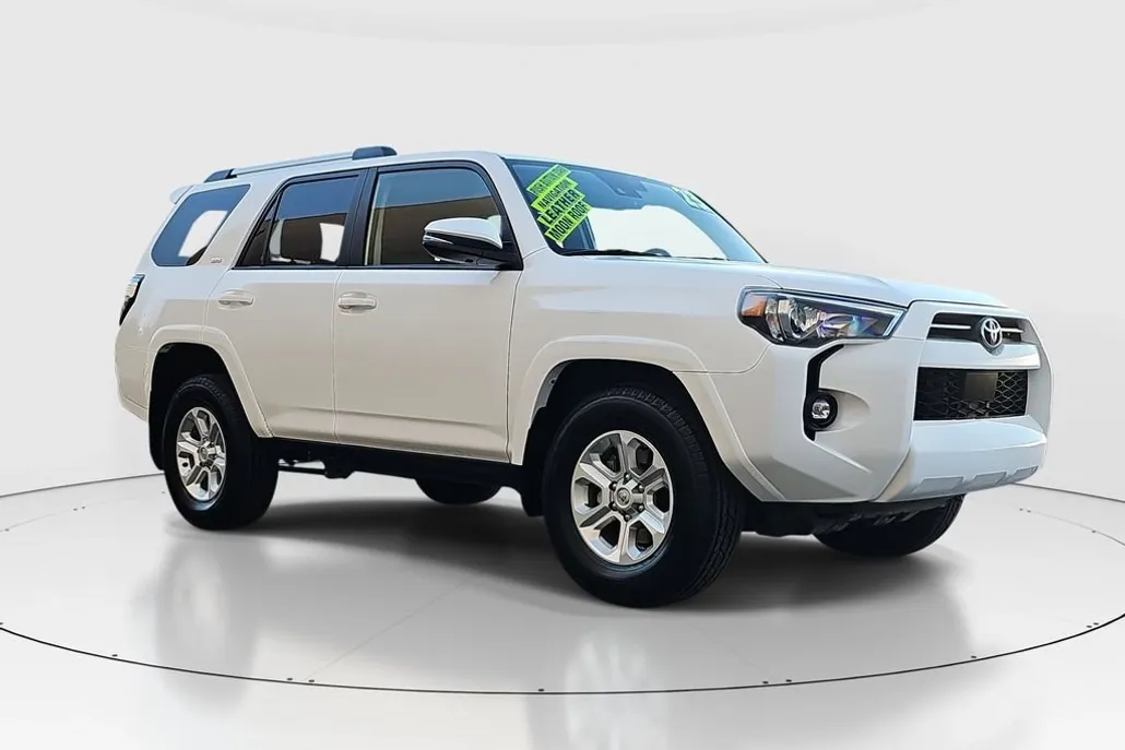 2023 Toyota 4Runner SR5 Premium photo 1