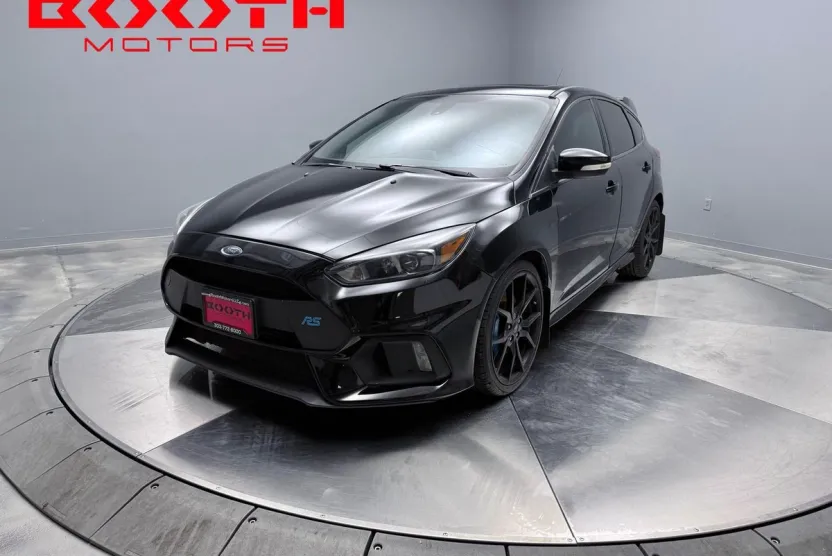 2016 Ford Focus RS photo 1