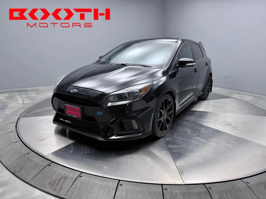2016 Ford Focus RS photo 1