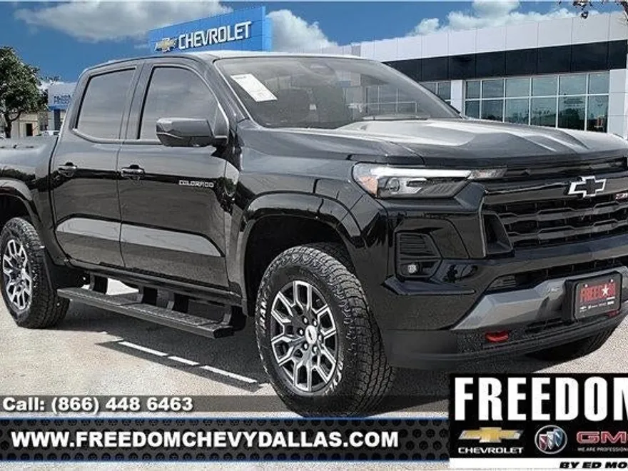 2025 Chevrolet Colorado Z71 photo 1