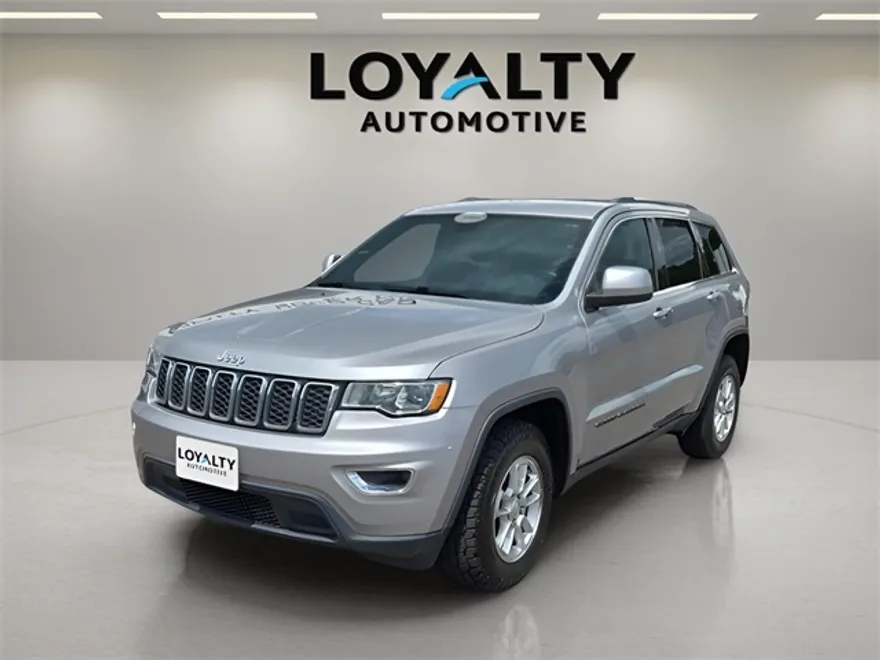 2018 Jeep Grand Cherokee Laredo photo 1