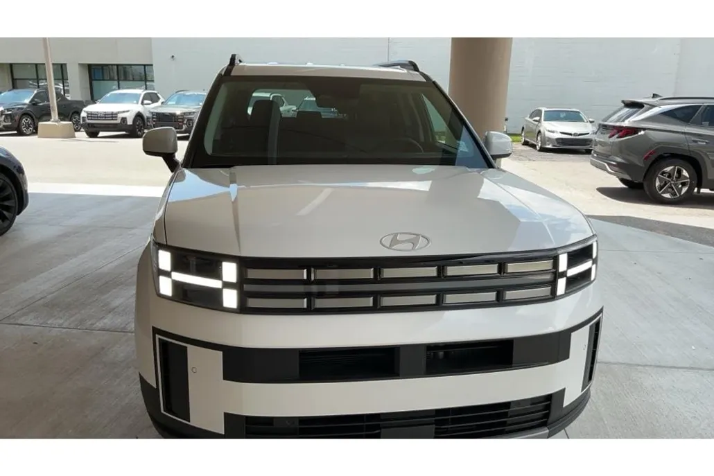 2026 Hyundai Santa Fe SEL photo 1