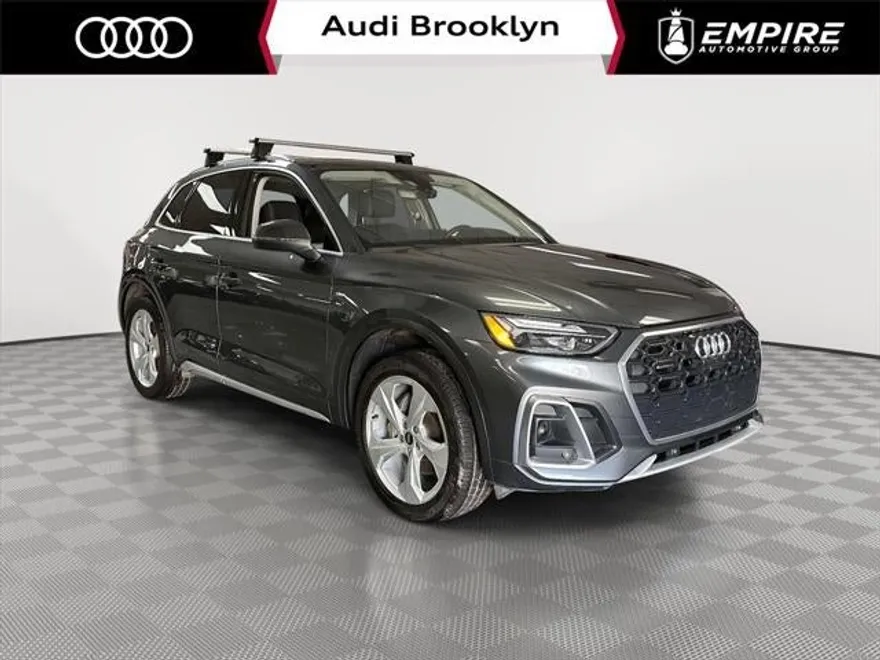 2022 Audi Q5 Premium Plus 45 TFSI S line photo 1