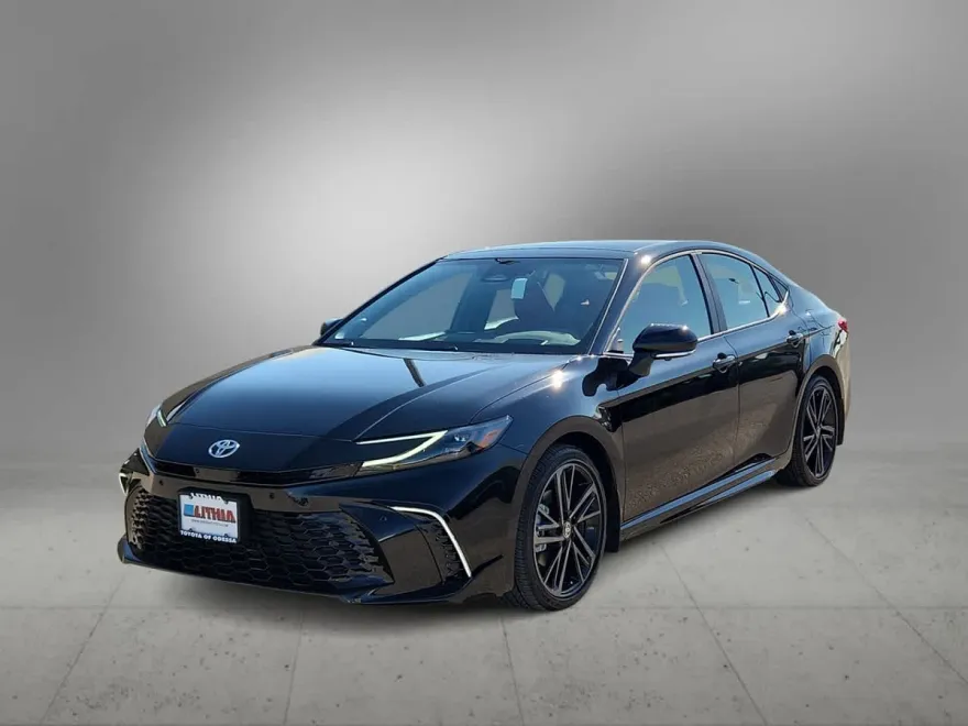 2025 Toyota Camry XSE photo 1