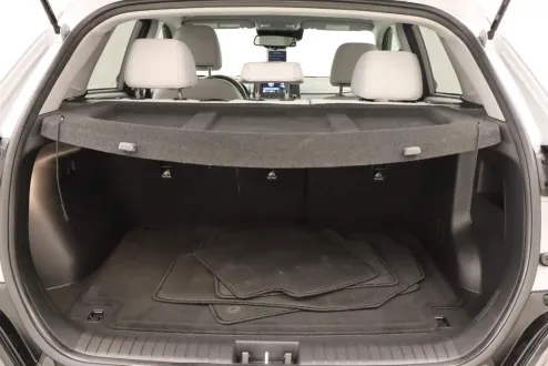 2022 Hyundai Kona SEL photo 2