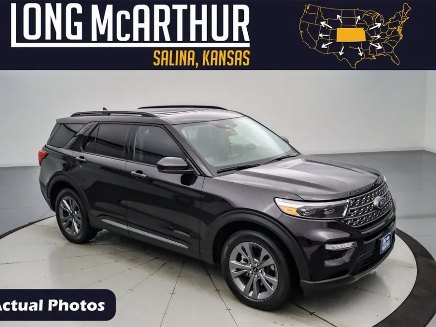 2022 Ford Explorer XLT photo 1