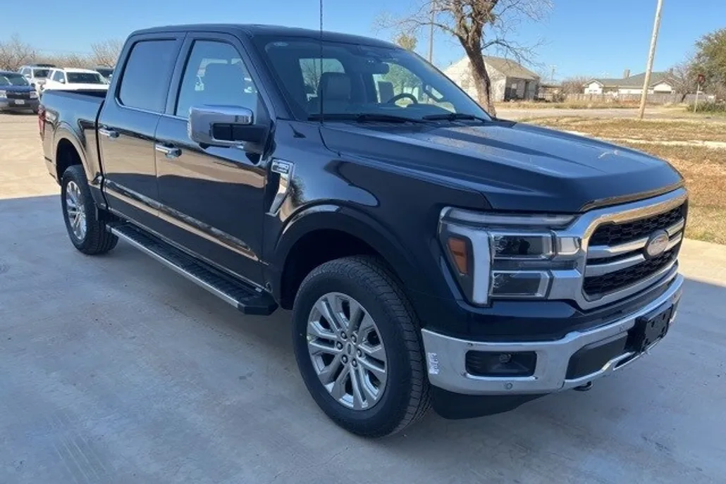 2025 Ford F-150 Lariat photo 1
