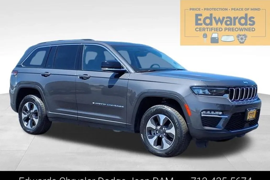 2023 Jeep Cherokee 4xe photo 1