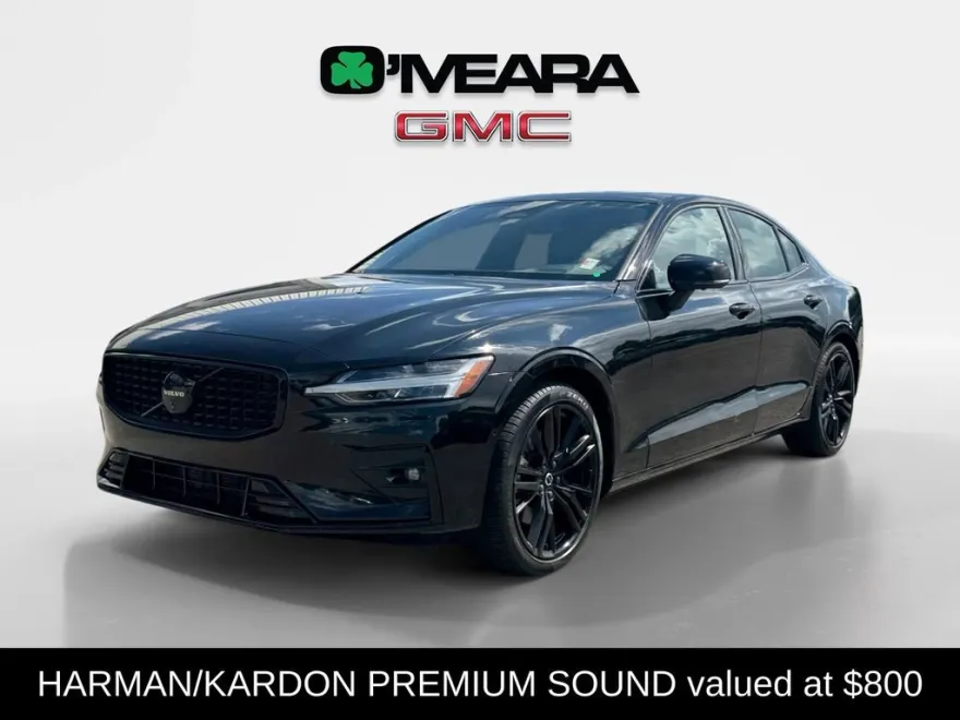 2024 Volvo S60 B5 Plus Black Edition photo 1