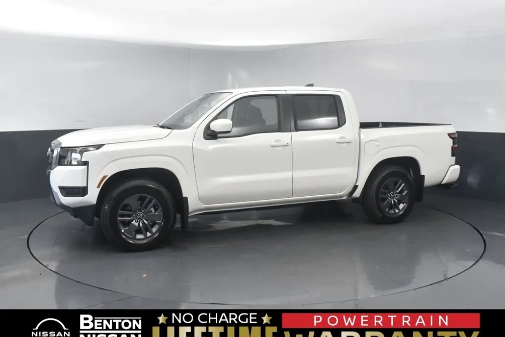 2025 Nissan Frontier SV photo 1